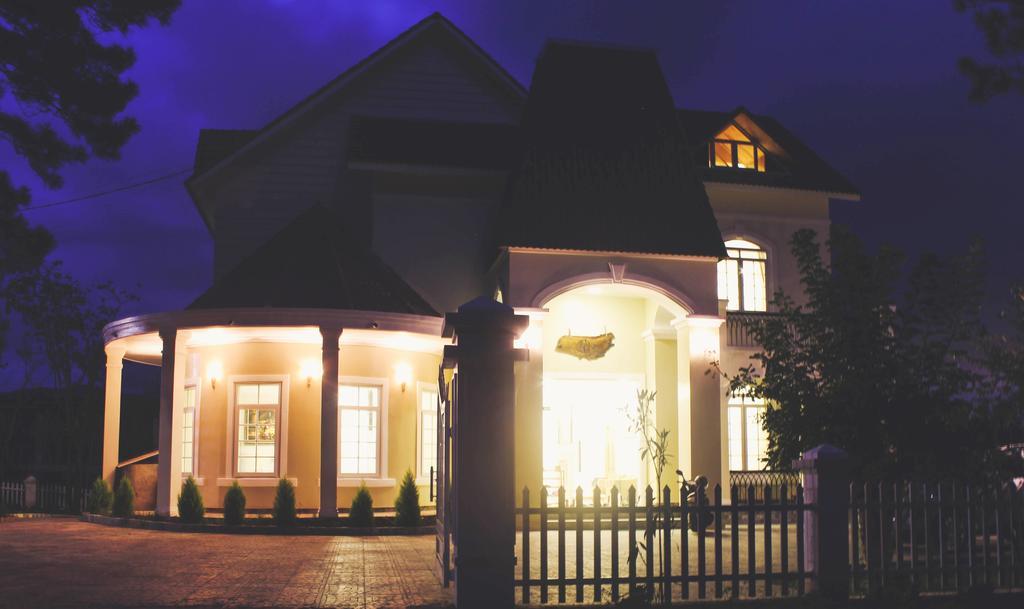 Romeo & Juliet Guesthouse Dalat ภายนอก รูปภาพ